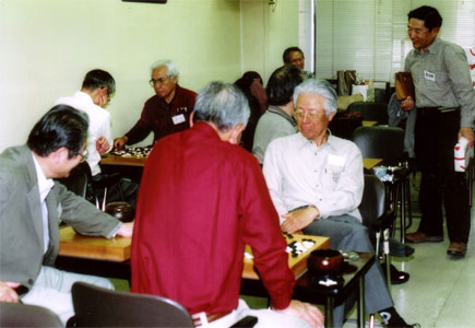 ��33����i